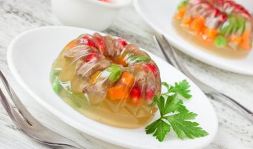 Заливное из говядины, которое «сметут» со стола: секрет, о котором молчат рестораны