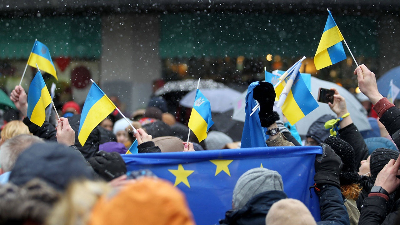 Крах проекта «Незалежна Україна»: понимают ли простые украинцы, что их жестоко обманули?