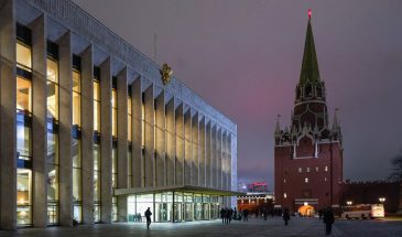 Украинка рассказала соотечественникам, чем Россия отличается от США и Британии: почему Украина совершила роковую ошибку