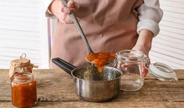 Варенье плесневеет в банке? 5 причин порчи и секреты хранения, которые продлят срок заготовок на годы