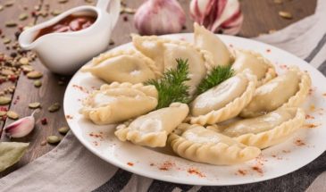 Ленивые вареники из манки за 20 минут: сытный ужин с укропом и луком, который полюбит вся семья