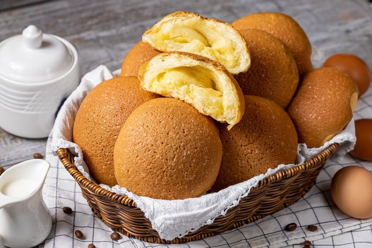 Кофейные булочки с хрустящей корочкой: рецепт, который станет вашим фаворитом