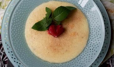 Раскрыт секрет идеальной манной каши с ванилью: как сварить без комочков за 10 минут