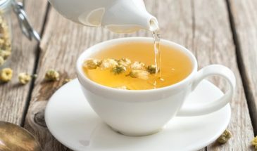 Эта трава с луга лучше любых таблеток: ромашка спасёт от несварения и успокоит нервы