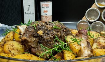 Баранья ножка, которая тает во рту: секрет идеального мяса с молодой картошкой