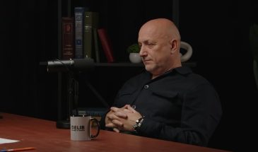 Захар Прилепин: «Мы — либерально-буржуазное государство. И у него есть только одна дорога»