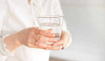 Врачи делятся простыми способами избавиться от икоты, которые действительно могут помочь