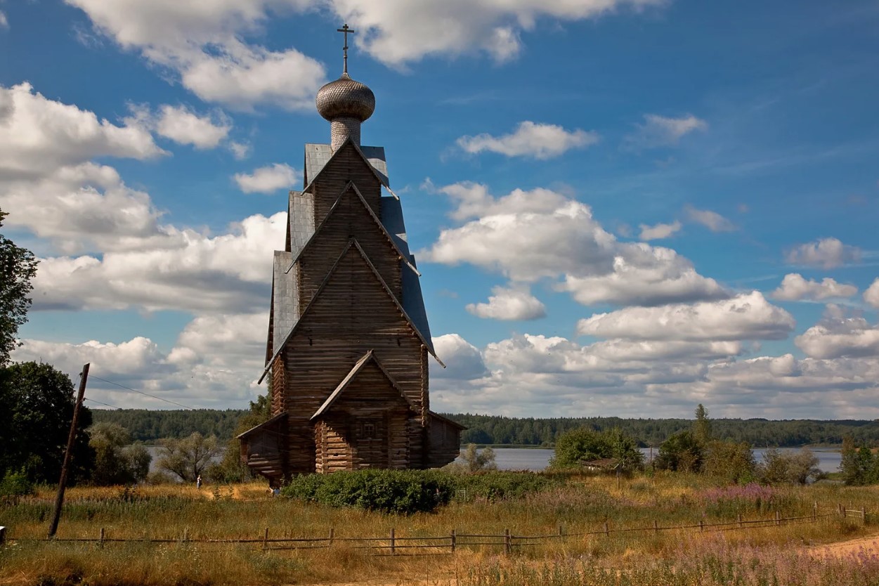 11 июля Православная церковь чтит икону «Троеручица»: история исцеления и народные обычаи
