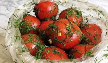 Маринованные помидоры в пакете за час: ленивый рецепт, который реально работает