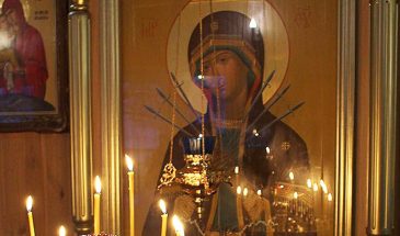 26 августа: День иконы «Семистрельная». О чем молить Богородицу и в чем скрытый смысл 7 мечей