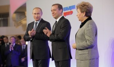 Спор историков Соколова и Спицына: Ельцин — спаситель России или государственный преступник?