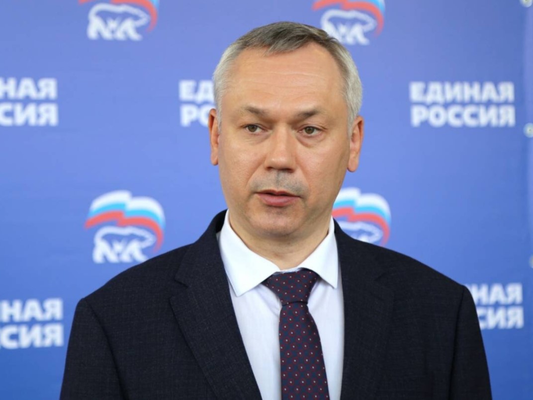 «Здравствуйте, Вячеслав, а теперь позвольте вас обмануть». Новосибирский губернатор Травников превратил Госуслуги в инструмент избирательной