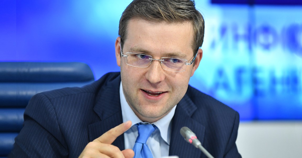 «Политолог» Гращенков в детстве мечтал о звездах, но дотянулся только до апэшного бюджета