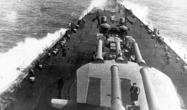 50 часов под водой и более 600 погибших: 29 октября 1955 года погиб линкор «Новороссийск»