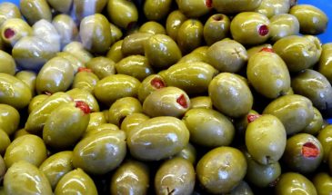 «Соленые камни» или вкусовая бомба? 5 правил выбора настоящих оливок без лишней химии