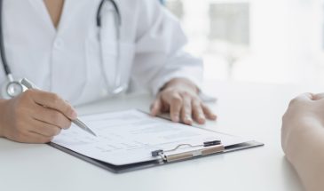 Кардиологи призвали отказаться от одной привычки: о тромбах можно забыть
