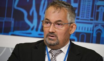 Анатомия глобального хаоса: от «Ш-образной» турбулентности к антропологической бездне