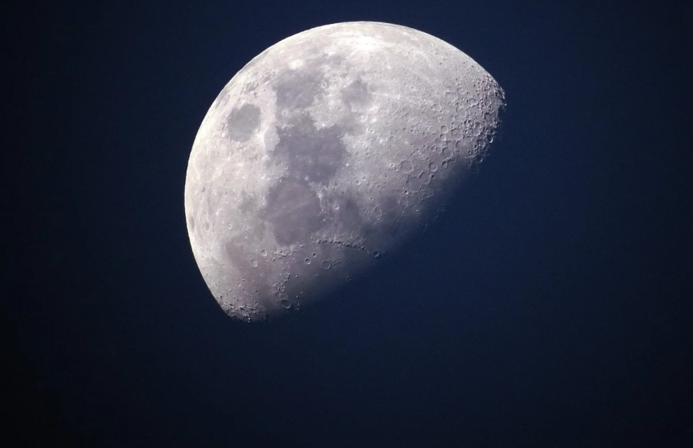 Полнолуние 26 октября 2026 года: названы 4 знака зодиака, которых ждет резкий взлет