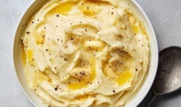Секрет вкусного пюре: что положить в воду при варке картофеля