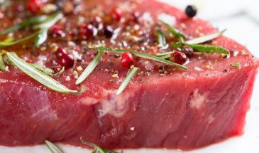 Красное мясо резко повышает риск диабета: выявлен опасный сахар