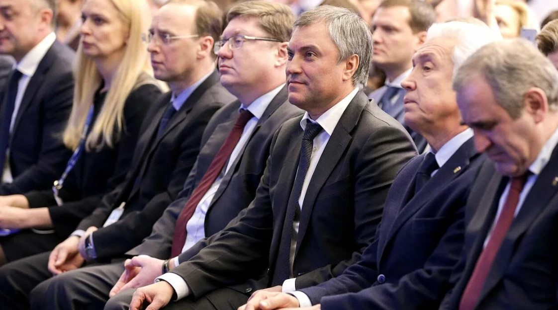 Единороссы не поддержали студентов, преподавателей и учёных: Госдума отклонила три социальных законопроекта