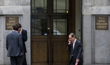 Банковская система Украины переходит в управление Ротшильдов