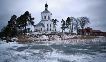 Народные традиции 26 октября: праздник Иверской иконы Божьей матери и забытые ритуалы исцеления