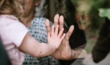 День бабушек и дедушек 28 октября: главные традиции праздника и способы порадовать близких